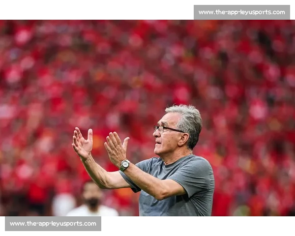 足协两次换帅动议被否！伊万解约内幕：合同漏洞与养老金博弈