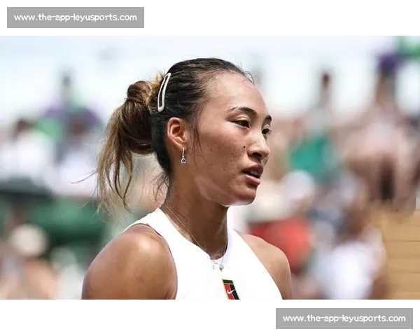 郑钦文关键破发扳平西尼亚科娃，决胜盘遗憾未能延续强势