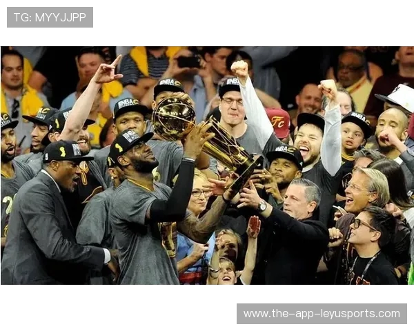 NBA季后赛MVP竞争:谁将主宰今年赛场? NBA季后赛MVP竞争:谁将主宰今年赛场?